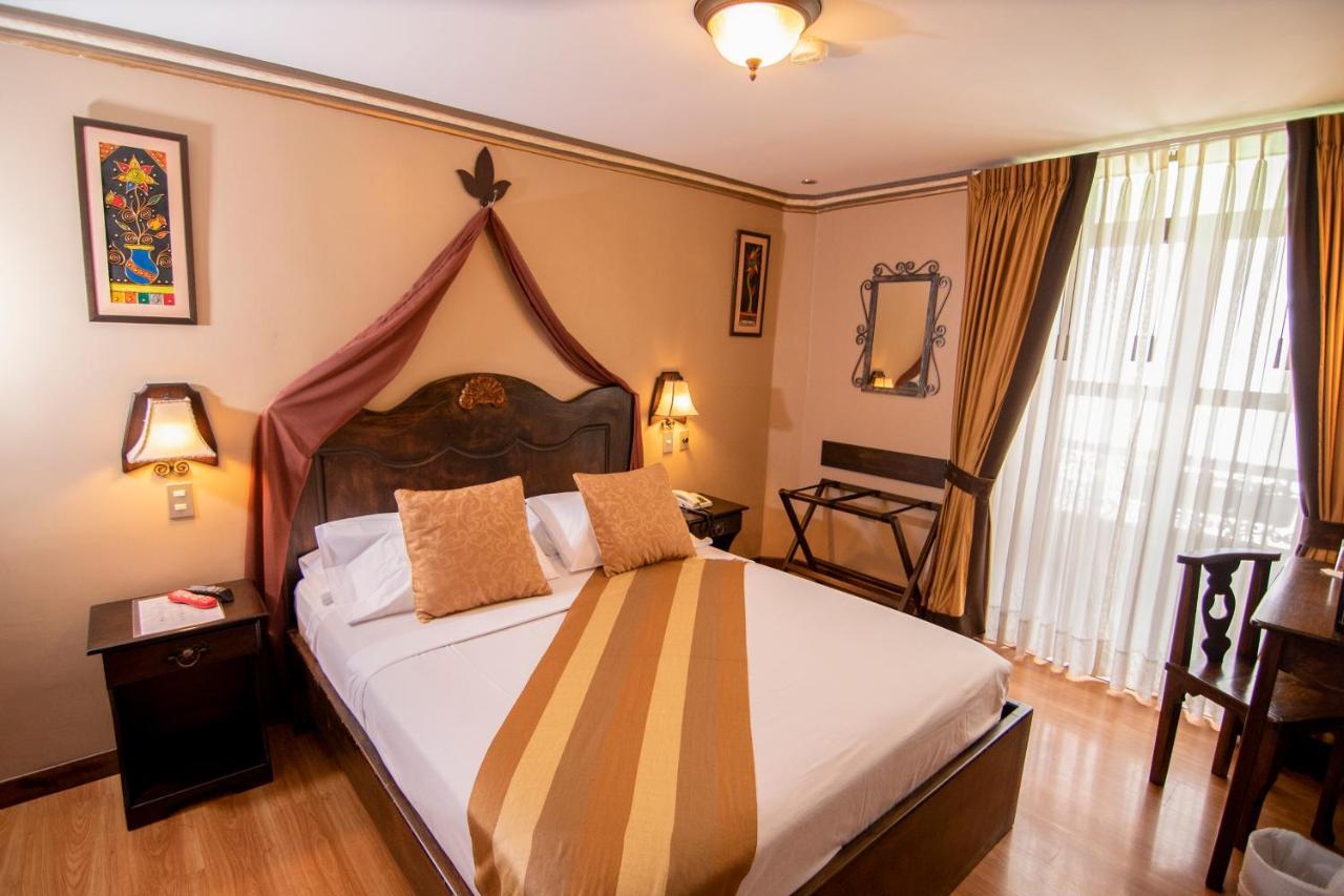 Hotel Morenica Del Rosario